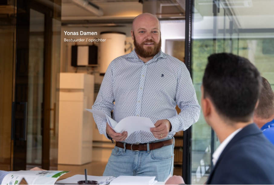 Yonas Damen - Oprichter